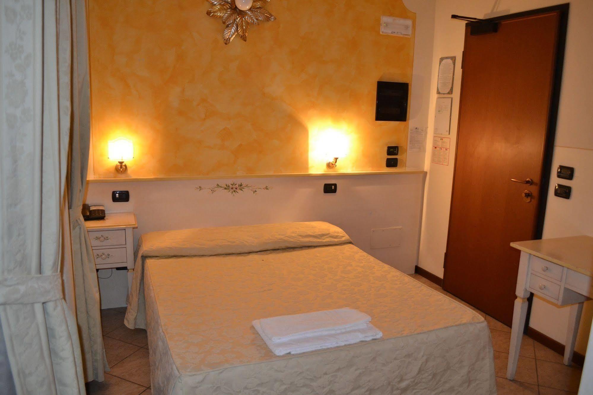 Albergo La Piana Ghedi Zewnętrze zdjęcie